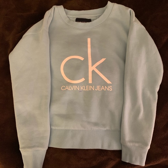 Calvin Klein Sweatshirt - Picture 3 of 6
